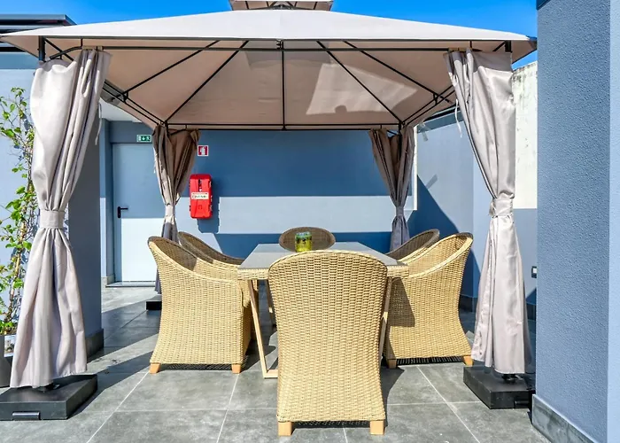 Bse15 1c, A In Madeira *